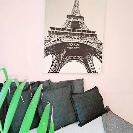 La Reina Apartment *